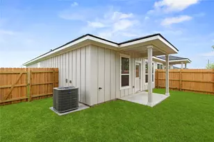 614 Campus St, Troy, TX 76579 - Photo 18