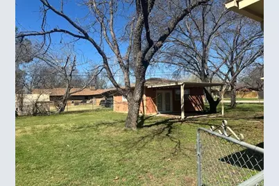 1200 Cliff Drive, Graham, TX 76450 - Photo 2