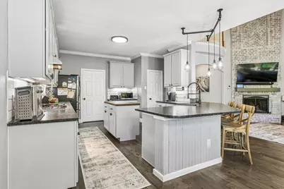 825 Hillside Drive, McKinney, TX 75071 - Photo 8