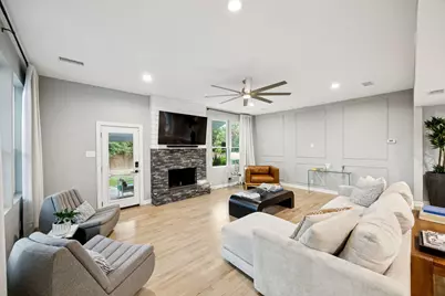 7018 Blackwood Drive, Dallas, TX 75231 - Photo 2