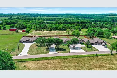 619 N Friendship Road, Sherman, TX 75092 - Photo 2