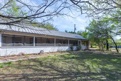 749 Cedar Street, Buffalo Gap, TX 79601 - Photo 2