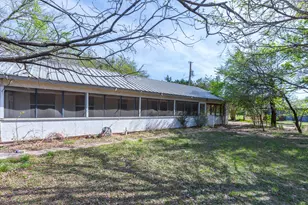 749 Cedar St, Buffalo Gap, TX 79601 - Photo 2