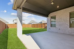 1105 Painted Lady Dr, Crowley, TX 76036 - Photo 20
