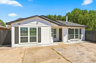 420 Vincent St, Cedar Hill, TX 75104 - Photo 2