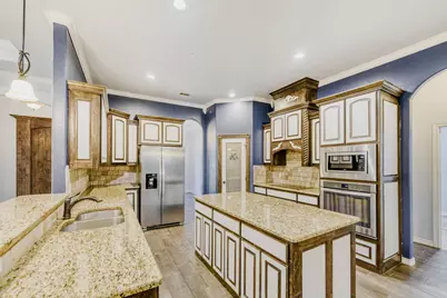 104 Lyndsey Court, Boyd, TX 76023 - Photo 6