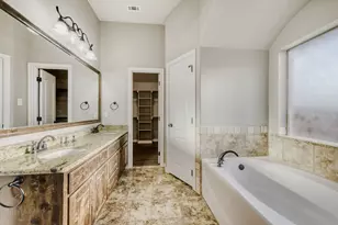 104 Lyndsey Ct, Boyd, TX 76023 - Photo 12