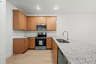 1102 College Ave, Troy, TX 76579 - Photo 6