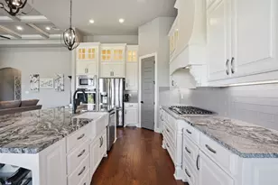 108 Spieth Ct, Granbury, TX 76048 - Photo 16