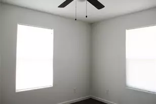 410 E 8th St, Bonham, TX 75418 - Photo 14