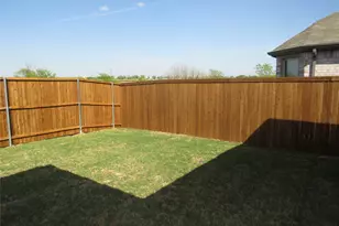 7312 Spicebush Dr, Denton, TX 76259 - Photo 30