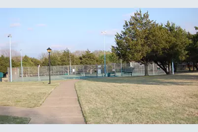 708 Carriage Way, Duncanville, TX 75137 - Photo 40