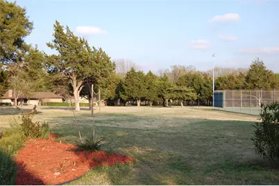 708 Carriage Way, Duncanville, TX 75137 - Photo 34