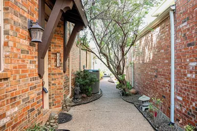 2313 Canyon Creek Drive, McKinney, TX 75072 - Photo 2