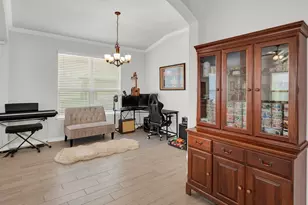 404 Calder St, Waco, TX 76712 - Photo 8