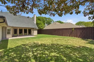 237 Woodcrest Dr, Richardson, TX 75080 - Photo 10
