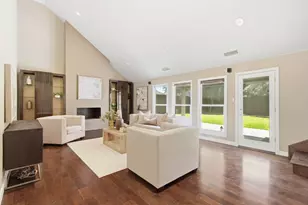 237 Woodcrest Dr, Richardson, TX 75080 - Photo 1