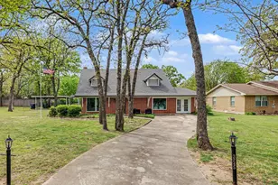 3245 Hartlee Field Rd, Denton, TX 76208 - Photo 2