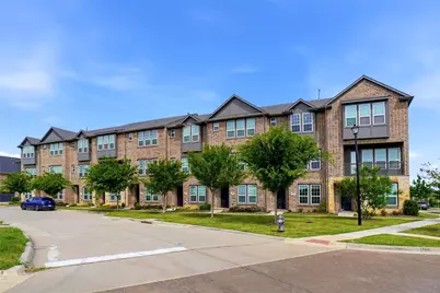 695 Vista Del Lago Drive, Lewisville, TX 75067 - Photo 6