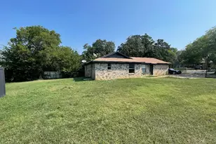 5336 Flamingo Rd, Fort Worth, TX 76119 - Photo 4