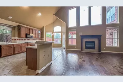 8104 Clayton Drive, Plano, TX 75025 - Photo 10