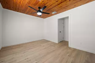 8225 Carlos St, White Settlement, TX 76108 - Photo 14