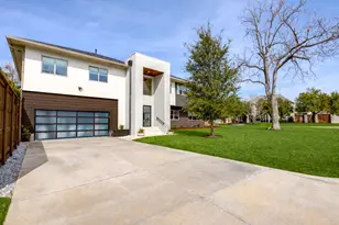 9831 Lakemont Dr, Dallas, TX 75220 - Photo 2