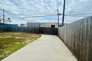 627 W Chestnut St, Denison, TX 75020 - Photo 20