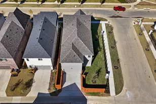 3693 Honeycutt Dr, Frisco, TX 75033 - Photo 2