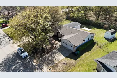 201 Bluebird Circle, Denton, TX 76209 - Photo 2