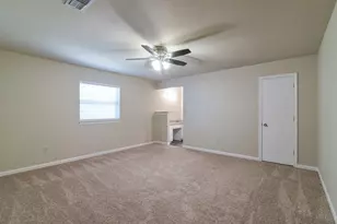 1808 Overbrook Dr, Arlington, TX 76014 - Photo 14