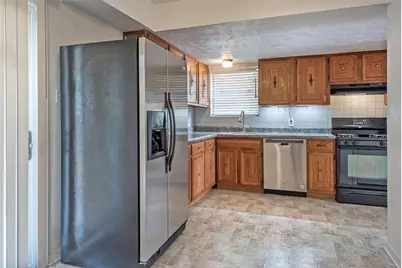 635 Haines Avenue, Dallas, TX 75208 - Photo 12