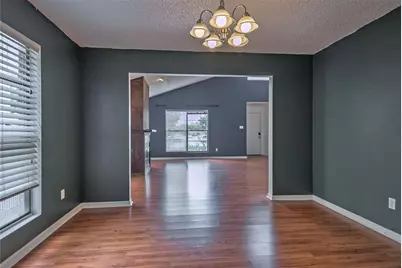 635 Haines Avenue, Dallas, TX 75208 - Photo 8