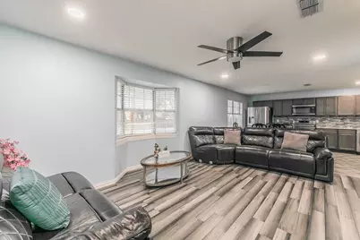 904 Sherman Street, Tioga, TX 76271 - Photo 16