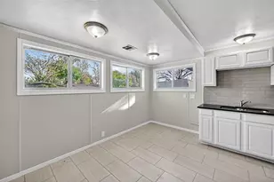 2116 Marilyn Ln, Arlington, TX 76010 - Photo 6