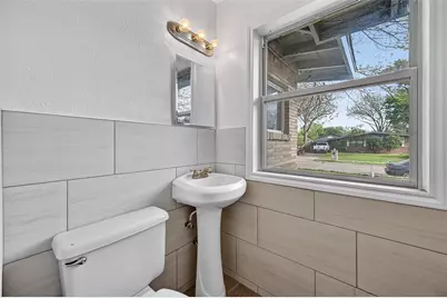 2116 Marilyn Lane, Arlington, TX 76010 - Photo 14