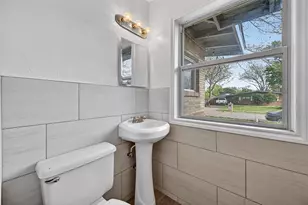 2116 Marilyn Ln, Arlington, TX 76010 - Photo 14