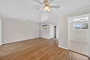 2116 Marilyn Ln, Arlington, TX 76010 - Photo 6