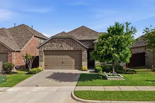 1225 Shire Dr, Aubrey, TX 76227 - Photo 2