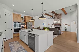 2012 Southern Rise Ct, Granbury, TX 76049 - Photo 8