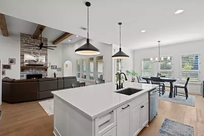 2012 Southern Rise Court, Granbury, TX 76049 - Photo 12