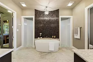 110 Live Oak Ct, Willow Park, TX 76087 - Photo 16