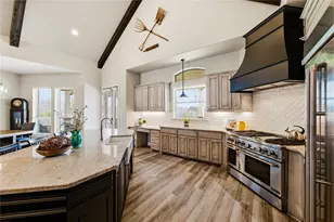 110 Live Oak Ct, Willow Park, TX 76087 - Photo 10