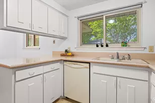 801 Meadowlark Dr, Mansfield, TX 76063 - Photo 8