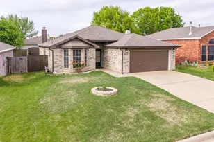10240 Brea Canyon Rd, Fort Worth, TX 76108 - Photo 2
