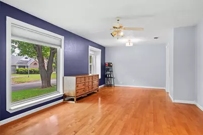 711 Hinsdale Drive, Arlington, TX 76006 - Photo 2