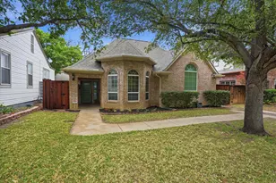 3332 W 4th St, Fort Worth, TX 76107 - Photo 1