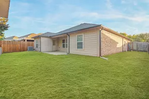 1208 Bluffview Dr, Hutchins, TX 75141 - Photo 32