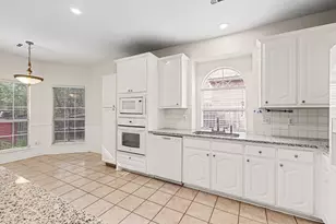 3641 Blue Spruce Dr, Fort Worth, TX 76040 - Photo 8