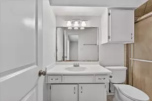 1405 Flamingo Dr, Lewisville, TX 75077 - Photo 14